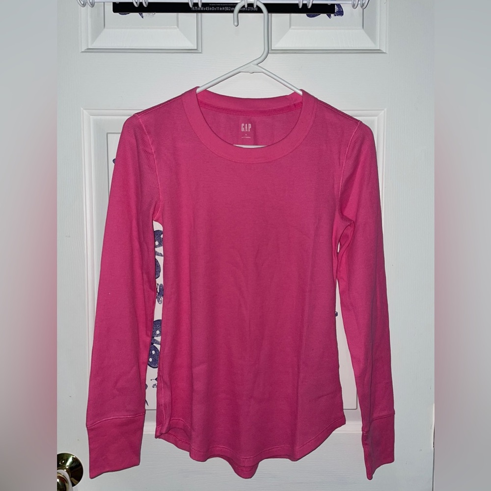 GAP long-sleeved crewneck sweater